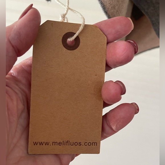 Meliflous NWT Grey Cardigan Poncho Shawl - Picture 7 of 9